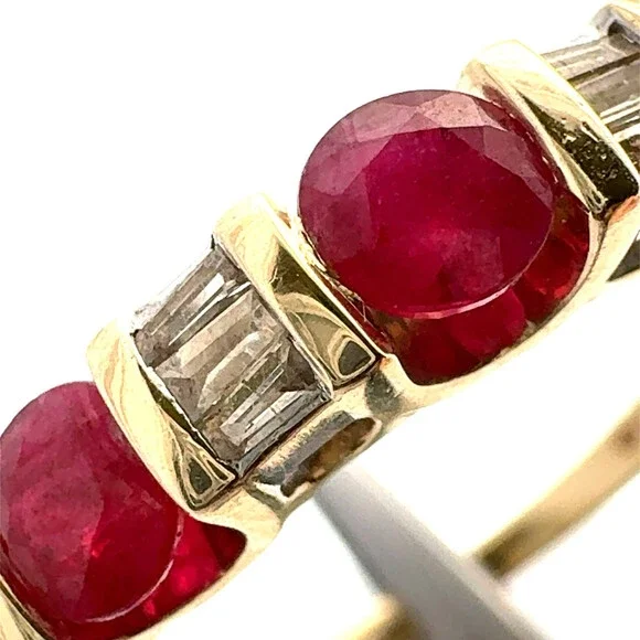 Designer AV 10K Yellow Gold Round Red Ruby Diamond Anniversary Band Ring